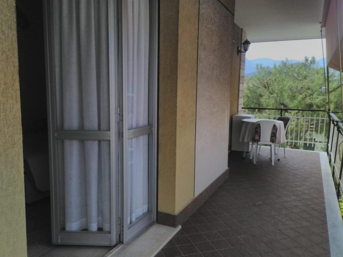 Valter Apartment Pietra Ligure Eksteriør billede